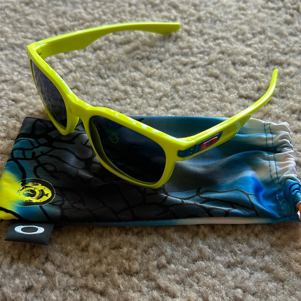 Oakley Garage Rock Sunglasses - Limited Edition Fathon Neon Yellow OO9175-14